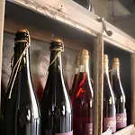 מלון - Weinbar Fahr Away 3*