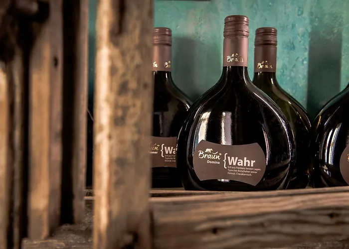 מלון - Weinbar Fahr Away 3*