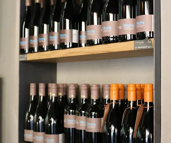מלון - Weinbar Fahr Away 3*
