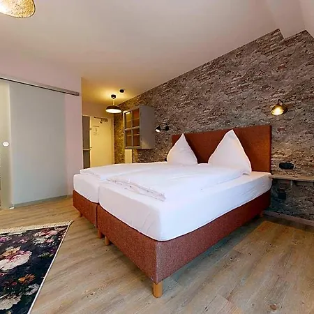 - Weinbar Fahr Away 3* Volkach