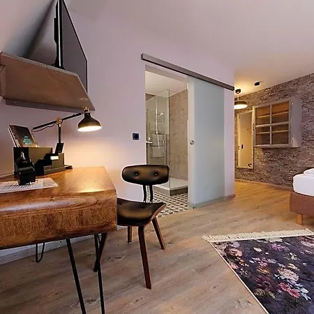- Weinbar Fahr Away 3* Volkach