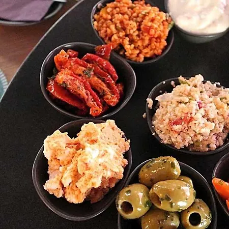 - Weinbar Fahr Away Hotel