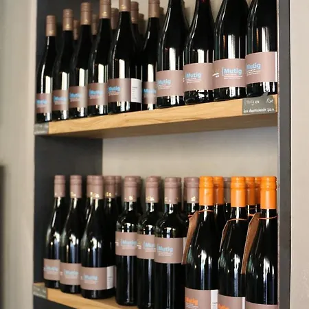 Hotel - Weinbar Fahr Away 3*