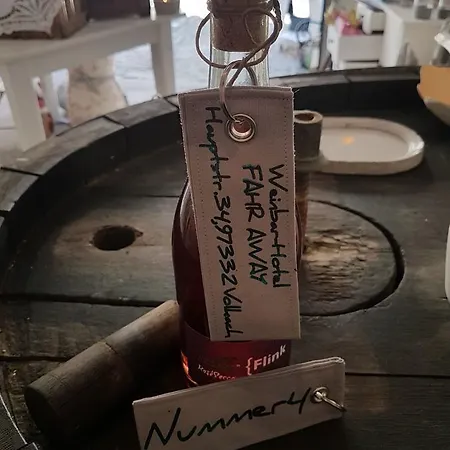 - Weinbar Fahr Away 호텔 3*